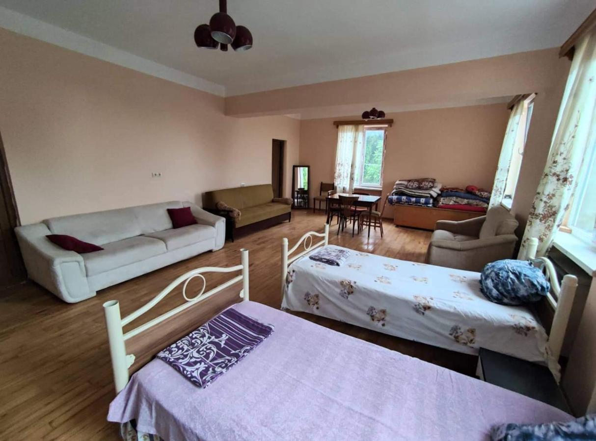 Hostel On The River Batumi Ngoại thất bức ảnh
